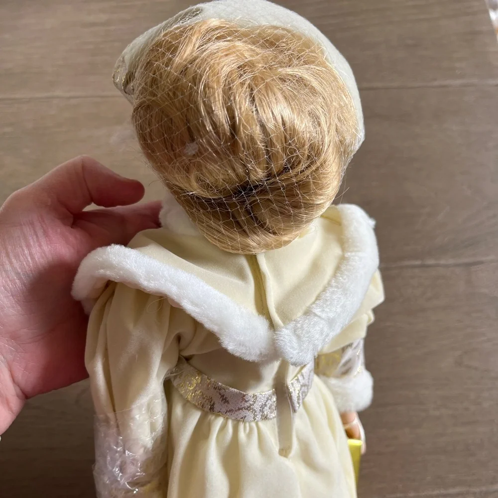 Vintage Winter Porcelain Doll, Lauren, Heritage Signature Collection